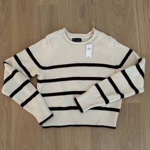 NWT GAP Women’s Rollneck stripe Sweater, Cream and Brown Stripe XS